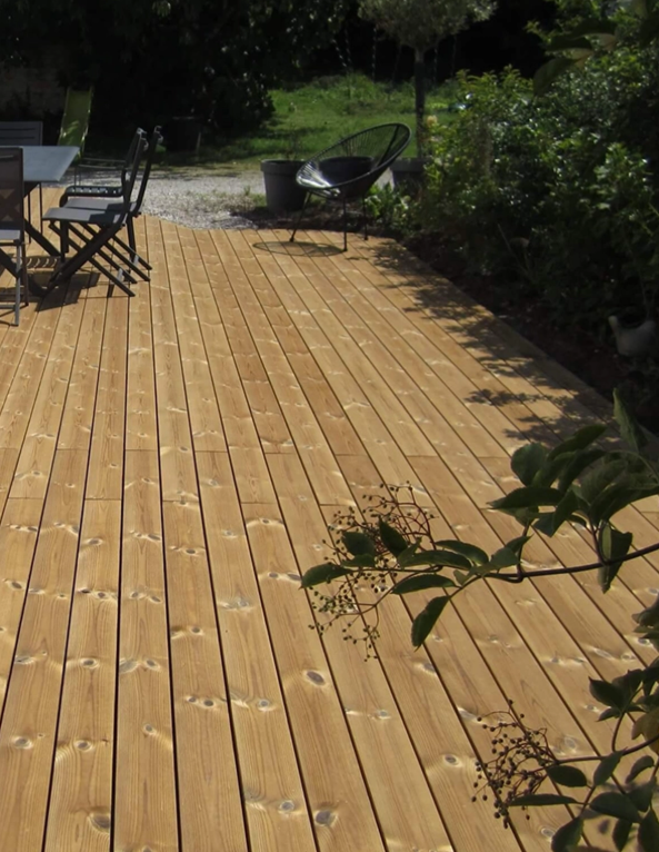 #A1B Pin thermo chauffé – Lames terrasse bois